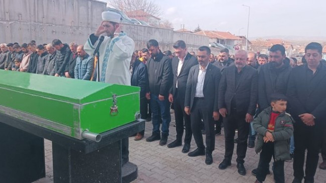 10 yaşındaki Erva toprağa verildi