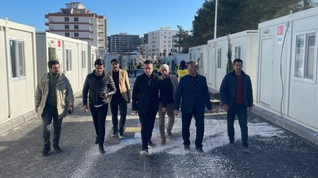 Başkan Şeref Albayrak Adıyaman’da yaraları sarıyor