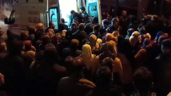 Hakkari’de 2 çocuk annesi kadın evde boğazı kesilmiş halde ölü bulundu – Son Dakika Türkiye Haberleri