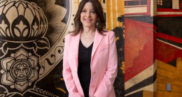 Marianne Williamson, 2024 seçimleri için Demokrat Parti adaylık yarışına girdi