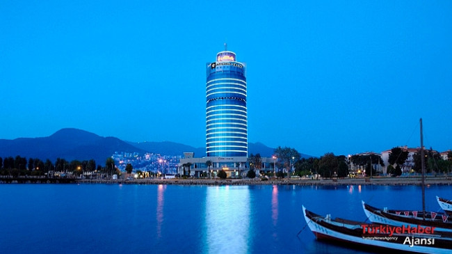 Wyndham Grand İzmir Özdilek'te Işıl Işıl Bir Yılbaşı Kutlaması