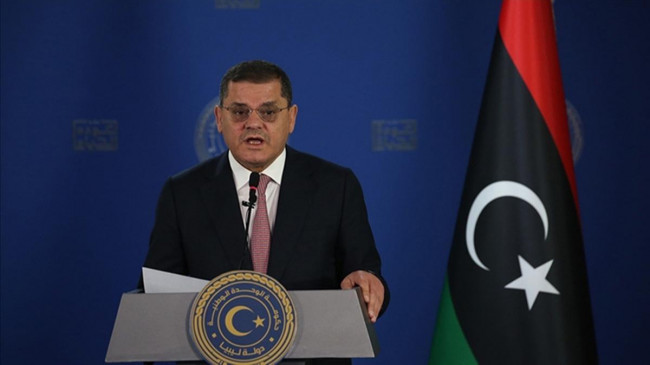 Libya’yı yönetmek isteyen her asker seçimlere girmeden önce üniformasını çıkarmalıdır