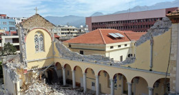 Latin Katolik cemaati, kiliselerinde ibadet edeceği günü bekliyor