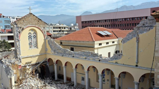 Latin Katolik cemaati, kiliselerinde ibadet edeceği günü bekliyor