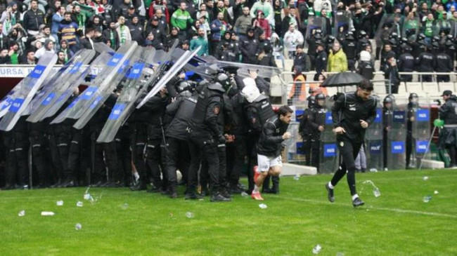 Amedspor maçından sonra Bursaspor’dan videolu paylaşım! Diyarbakır’da yaşananları hatırlattılar