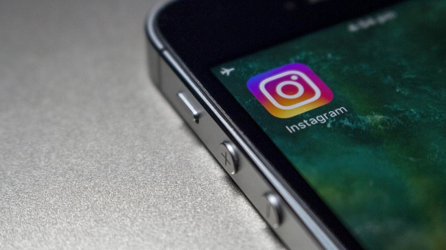 PC ve Telefondan Gizli Instagram Profiline Bakılabilir Mi?