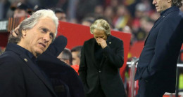 Spor yazarları Sevilla-Fenerbahçe maçını değerlendirdi! Sarı-Lacivertliler’in teknik direktörü Jorge Jesus’a çarpıcı sözler… “Korkak bir hoca olmasaydı…”
