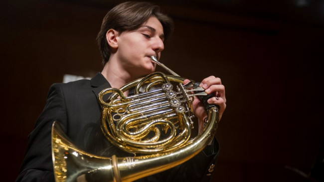 ‘Parlayan Yıldızlar’ İş Sanat’ta