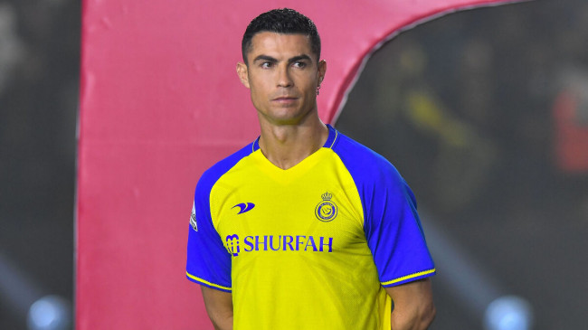 Ronaldo’nun gerginliği bitmiyor! Hakeme ve hocasına sinirlendi