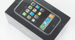 Kutusu bile açılmamış! Bu iPhone’un satıldığı fiyatı görünce dudağınız uçuklayacak