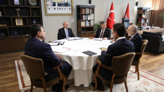 90'ları hatırlatan 2 Mart gecesi! 6'lı koalisyonun adayı Kemal Kılıçdaroğlu mu? Meral Akşener'den Kılıçdaroğlu'na veto mu? Çarpıcı sözler: Orta oyunu oynanmaya devam ediyor