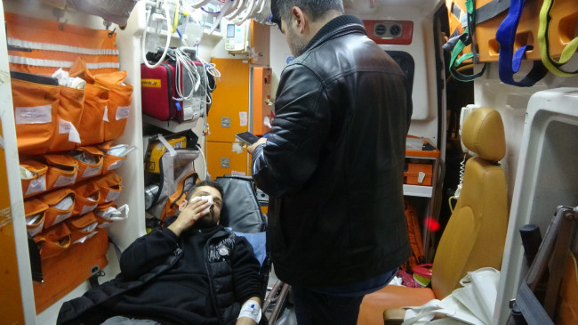 Adana'da garip olay: Evinde yatarken ağzından vuruldu