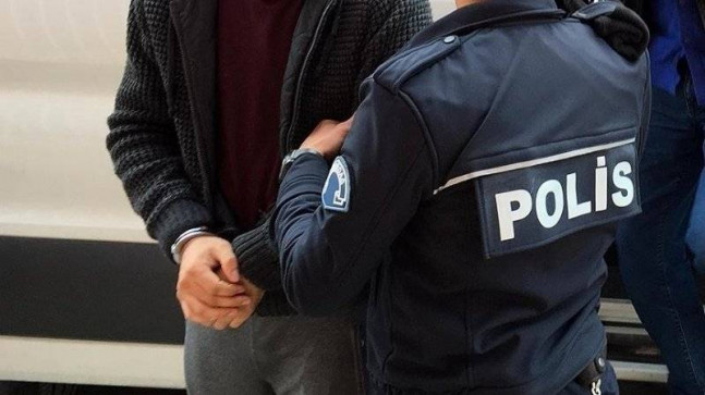 Adıyaman’da depremde yıkılan binanın yapı denetim sorumlusu ile şantiye şefi tutuklandı