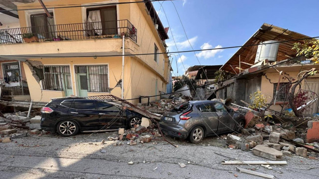 Afet bölgemizden tayin talep eden 4 bin 97 öğretmen ve personel nakledildi