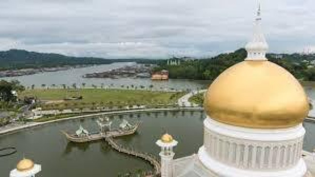 Brunei Hakkında Bilgiler; Brunei Bayrağı Anlamı, 2023 Nüfusu, Başkenti, Para Birimi Ve Saat Farkı