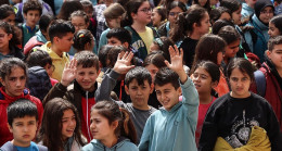 Depremden etkilenen Osmaniye'de okula devam oranı beklentinin üzerinde