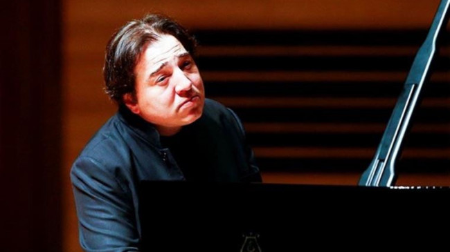 Fazıl Say depremzedeler için Paris’te konser verecek