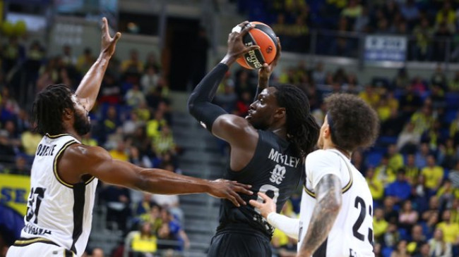 Fenerbahçe, Virtus Bologna’yı farklı yendi