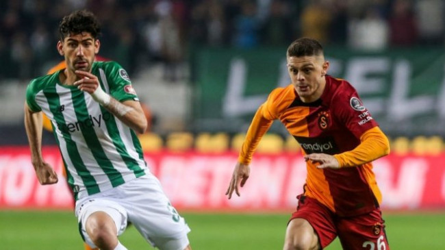 Galatasaray’ın tarihe geçen serisini Konyaspor bitirdi! Geriden gelip kazandı