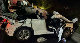 Mersin’de otomobil TIR’a çarptı: 1 ölü, 2 yaralı
