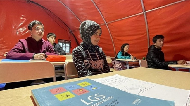 THY milletin yanında! Gençlere Tablet kampanyasına bağış!