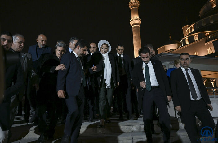 İYİ Parti Genel Başkanı Akşener, depremlerde hayatını kaybedenler için mevlit okuttu #3