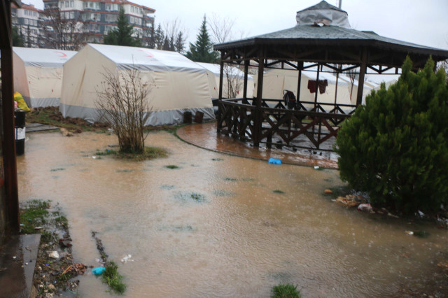 Son dakika! Şanlıurfa ve Adıyaman'da sel felaketi: 5 kişi hayatını kaybetti, 3 kişi kayıp