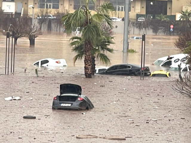 Son dakika! Şanlıurfa ve Adıyaman'da sel felaketi: 5 kişi hayatını kaybetti, 3 kişi kayıp